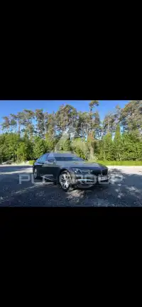 2017 BMW 740