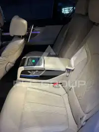2017 BMW 740