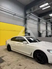2017 BMW 740