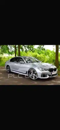 2017 BMW 740