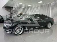 2017 BMW 740
