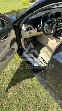 2017 BMW 740
