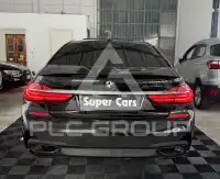 2017 BMW 750