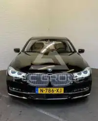 2017 BMW 750