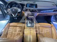 2017 BMW 750