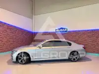 2017 BMW 750