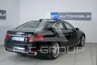 2017 BMW 750