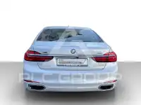 2017 BMW 750