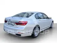 2017 BMW 750