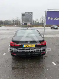 2017 BMW 750