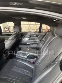 2017 BMW 750