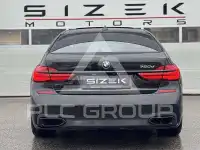 2017 BMW 750