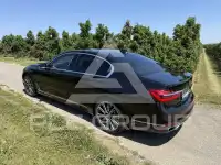 2017 BMW 750