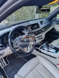 2017 BMW 750