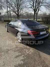 2017 BMW 750