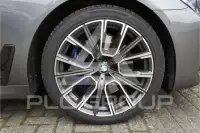 2017 BMW 750