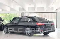 2017 BMW 760
