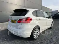 2017 BMW 225