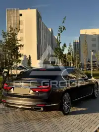 2017 BMW 730