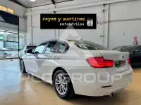 2017 BMW 318