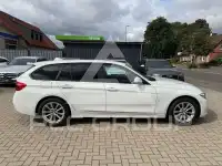 2017 BMW 318