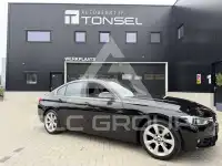 2017 BMW 318