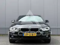 2017 BMW 318