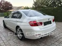 2017 BMW 318