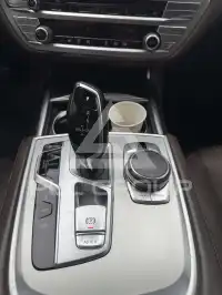 2017 BMW 725