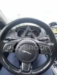 2017 Jaguar XE