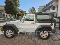 2017 Jeep WRANGLER