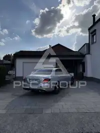2017 Mercedes Benz E 220