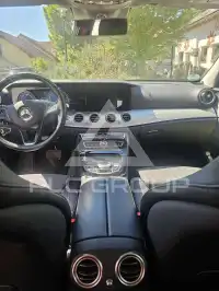 2017 Mercedes Benz E 220