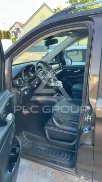 2017 Mercedes Benz V 220