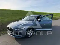2017 Volvo S90
