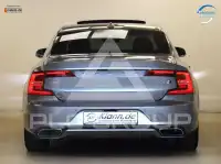 2017 Volvo S90