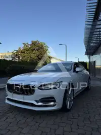2017 Volvo S90