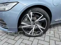 2017 Volvo V90