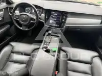 2017 Volvo V90