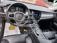 2017 Volvo V90