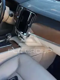 2017 Volvo V90