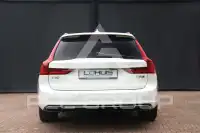 2017 Volvo V90