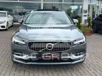 2017 Volvo V90