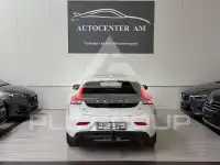 2017 Volvo V40