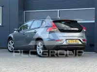 2017 Volvo V40