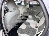 2017 Volvo V40