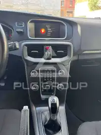 2017 Volvo V40
