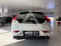 2017 Volvo V40