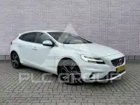 2017 Volvo V40