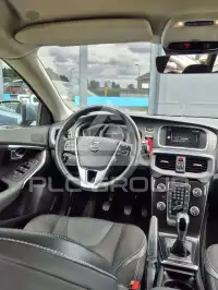 2017 Volvo V40